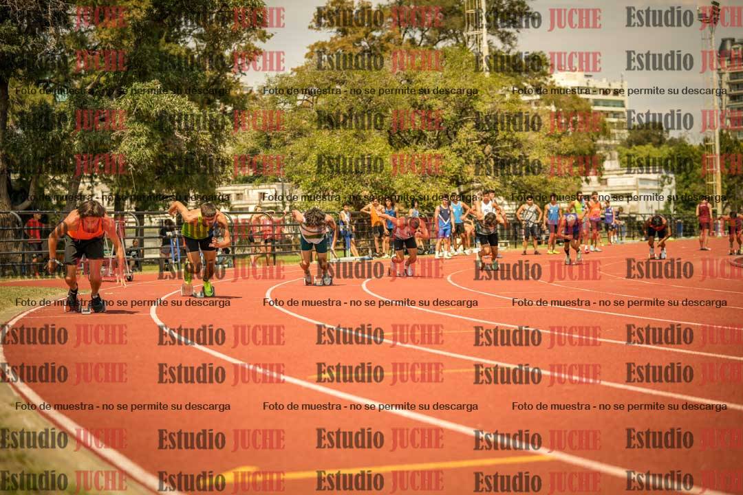 Fotos de los 200 m llanos de varones