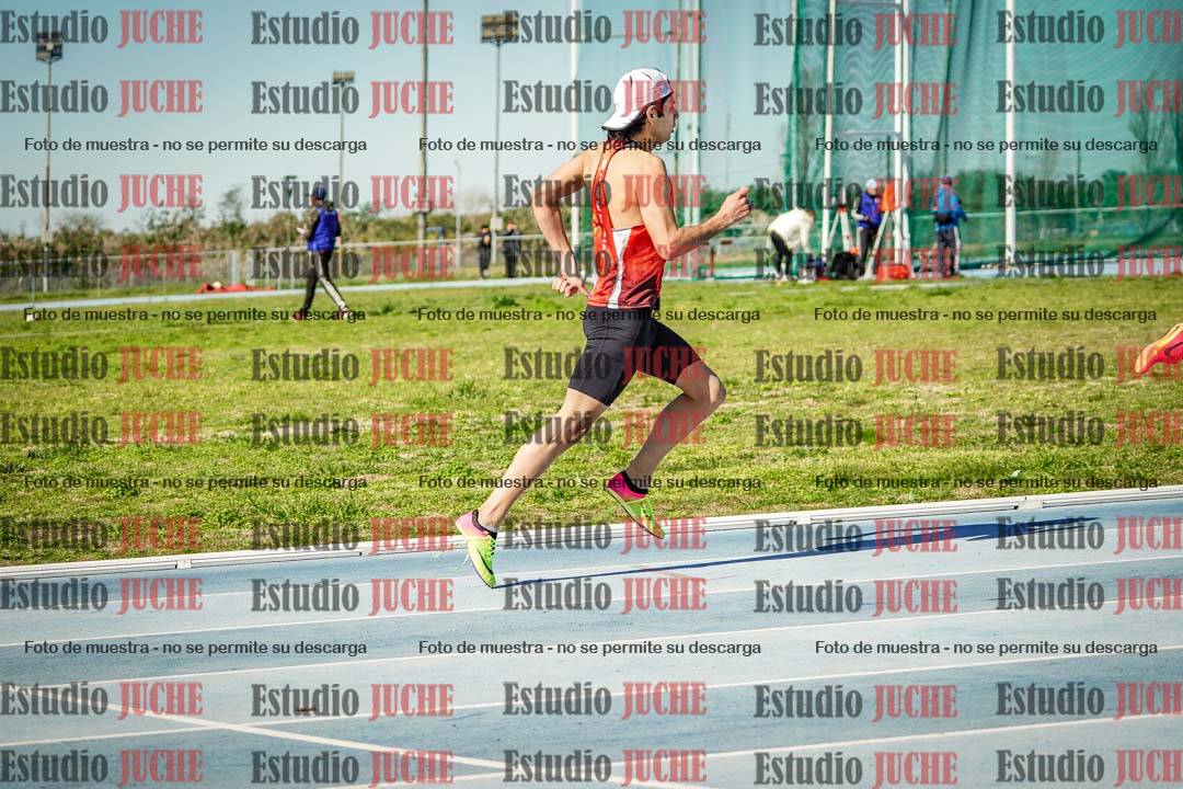 Fotos de los 400 m llanos de varones