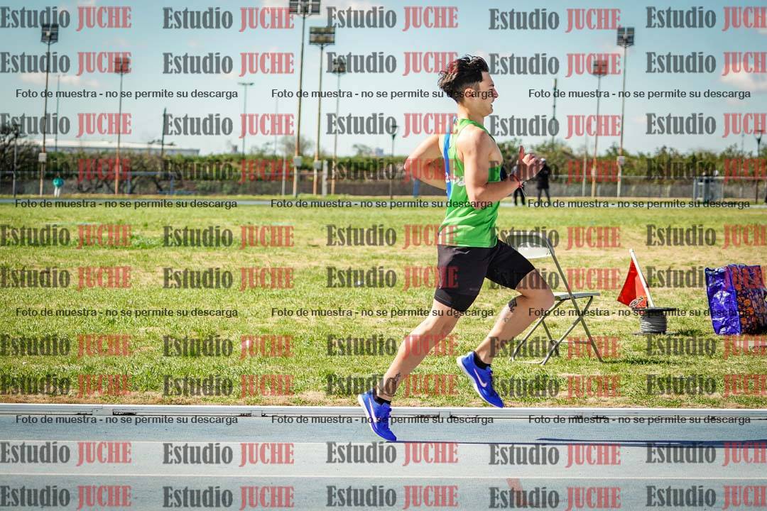 Fotos de los 800 m llanos de varones