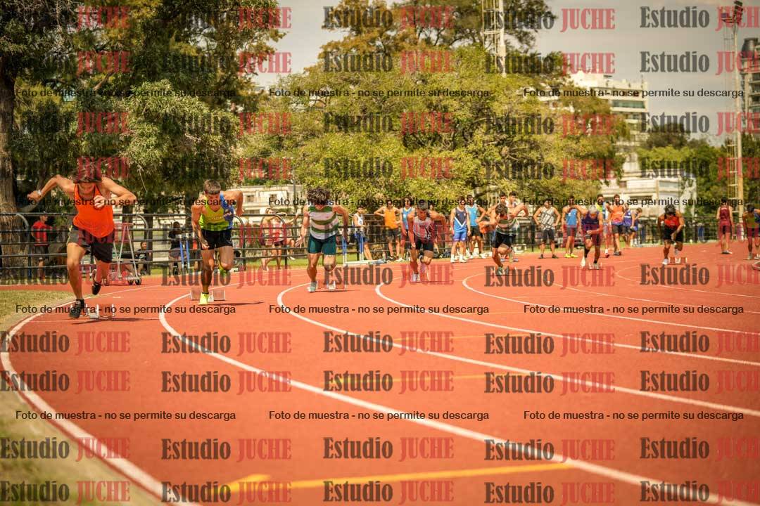 Fotos de los 200 m llanos de varones
