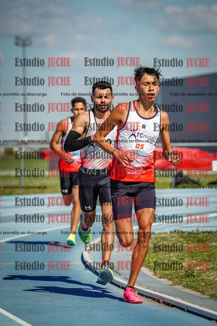 Fotos de los 5000 m llanos de mujeres y varones
