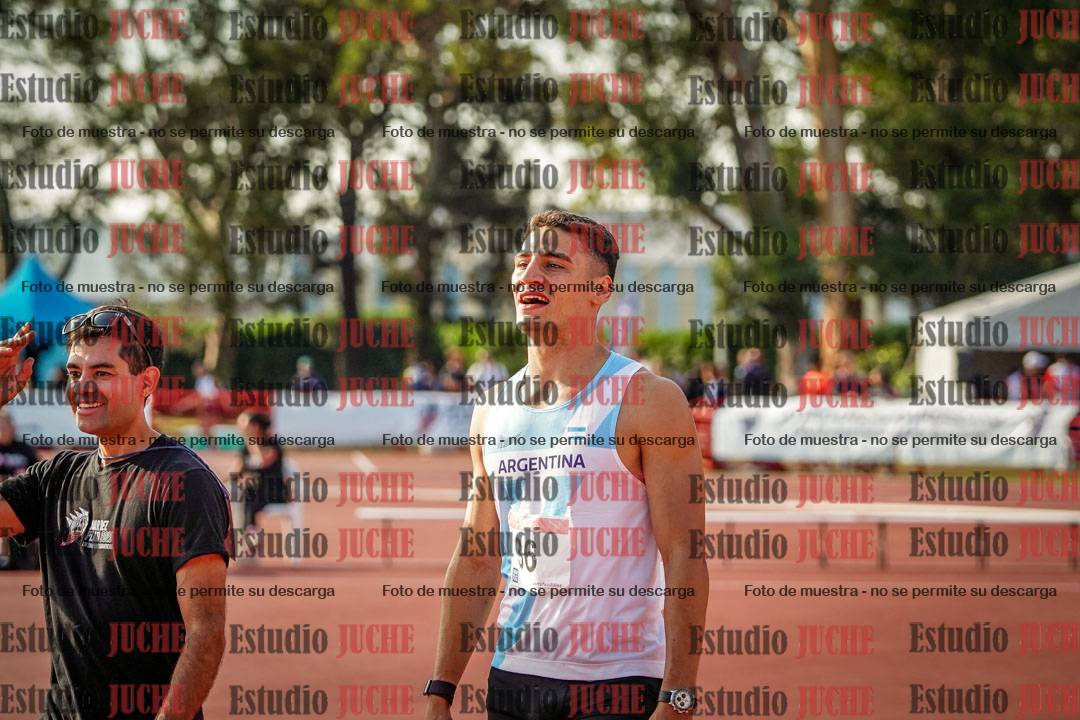 Fotos de algunos extras y podios del día 1