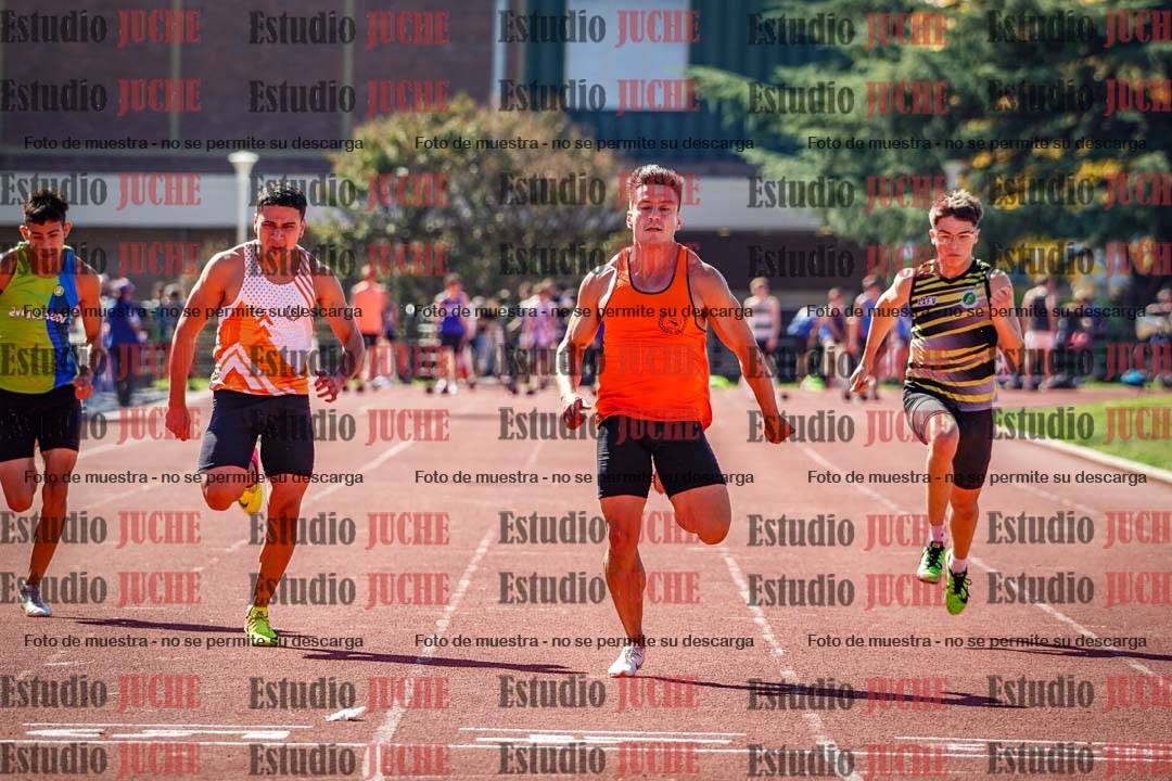 Fotos de los 100 m llanos de varones