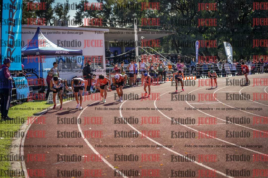 Fotos de los 800 m llanos de varones