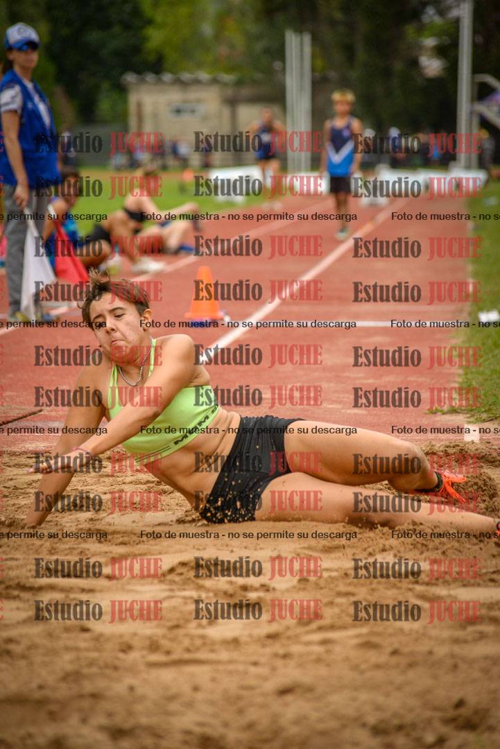 Fotos del salto triple - tabla de 8 y 10