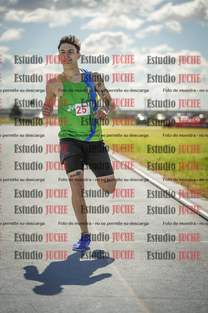 Fotos de los 800 m llanos de varones