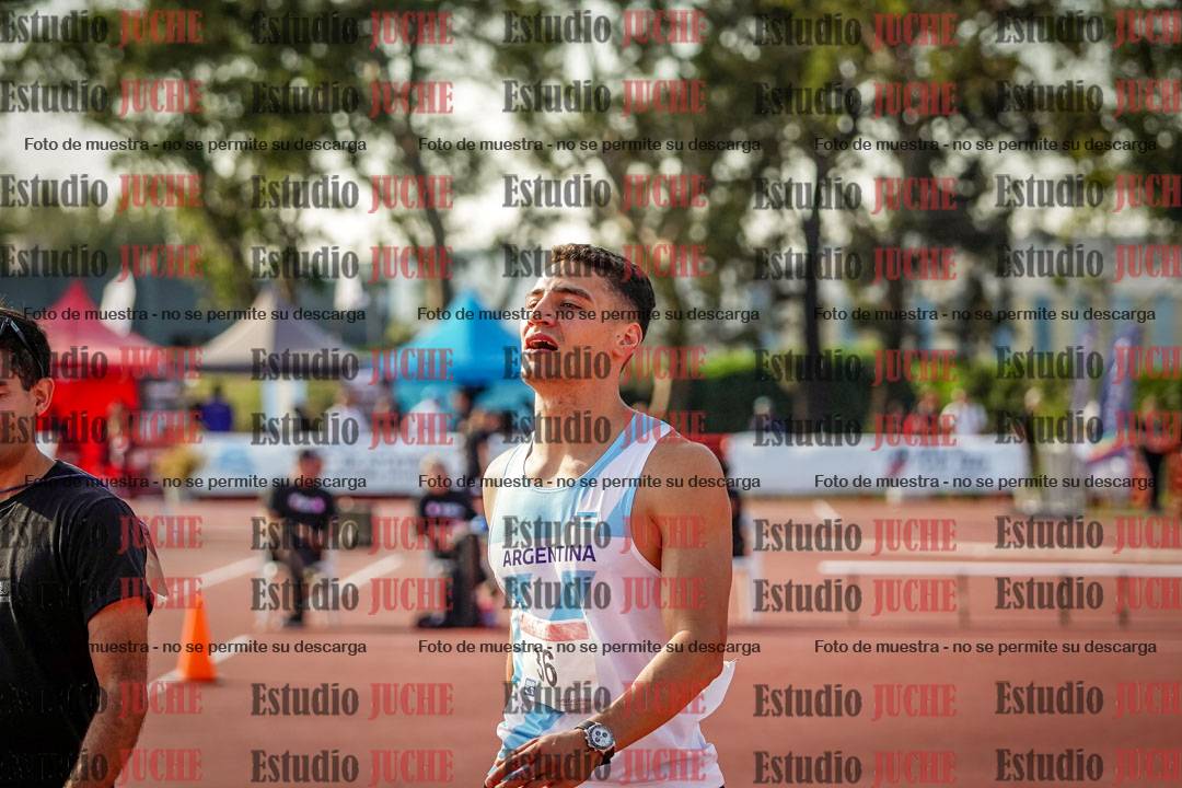 Fotos de algunos extras y podios del día 1