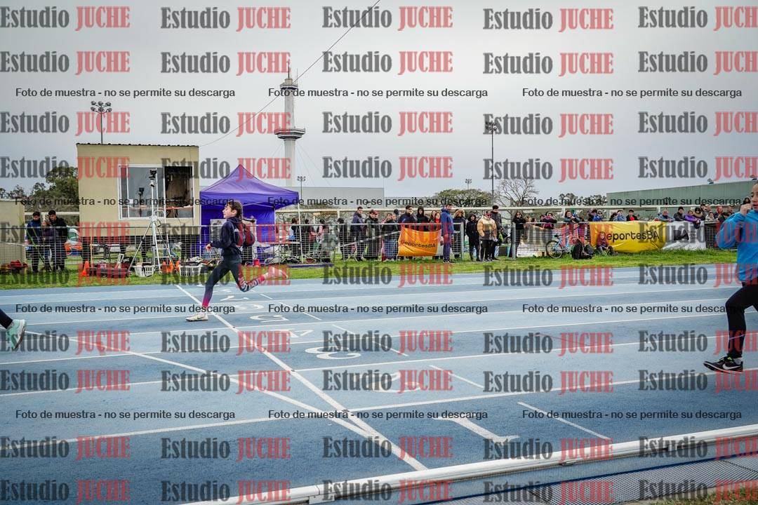 Fotos de los 50 m llanos de mujeres - U12