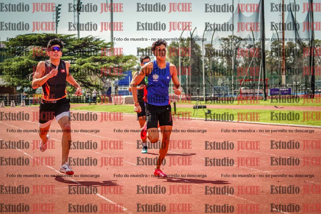 Fotos de los 400 m llanos de varones