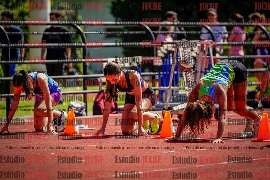 Fotos de los 80 m con vallas de mujeres