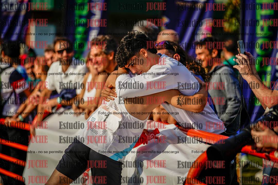 Fotos de algunos extras y podios del día 1