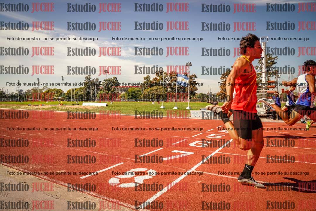Fotos de los 100 m llanos de varones