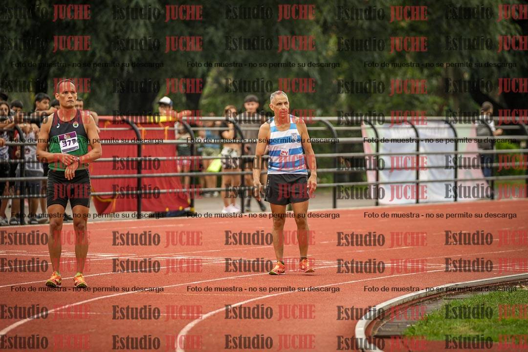 Fotos de los 800 m llanos de varones