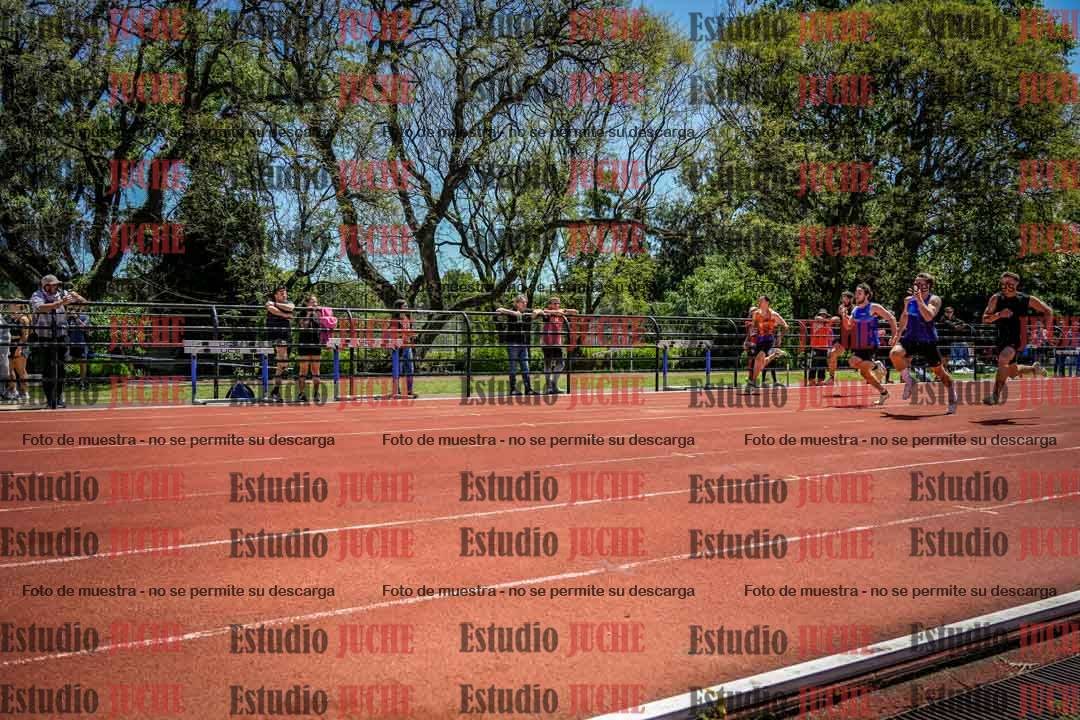 Fotos de los 100 m llanos de varones