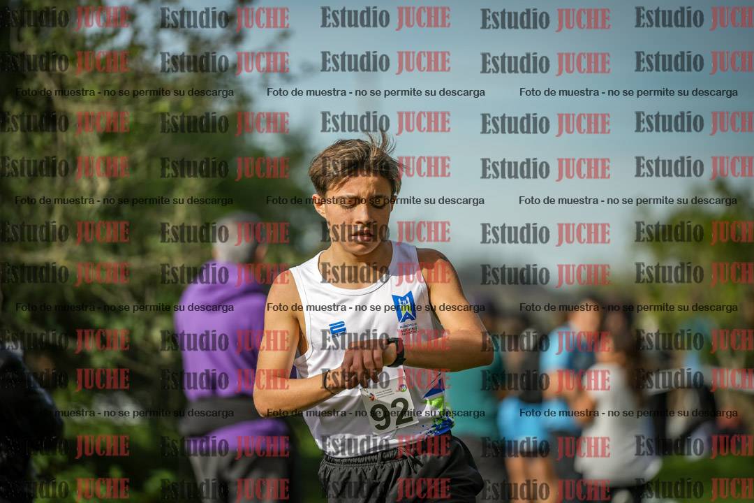 Fotos de la llegada del cross de 2000 m