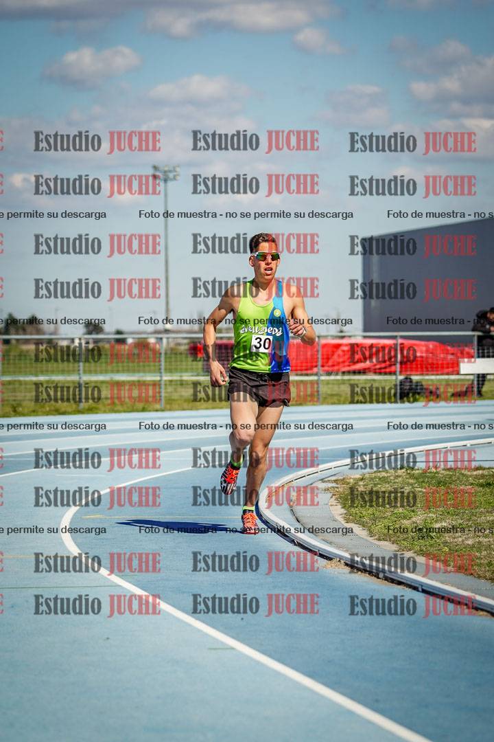 Fotos de los 5000 m llanos de mujeres y varones