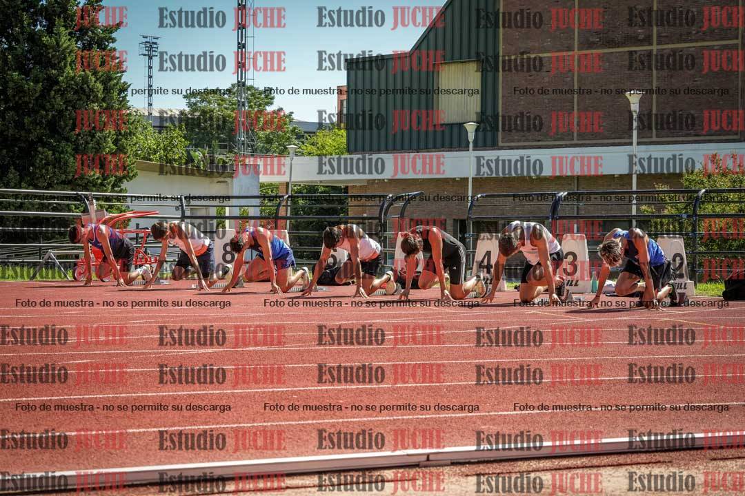 Fotos de los 100 m con vallas de varones