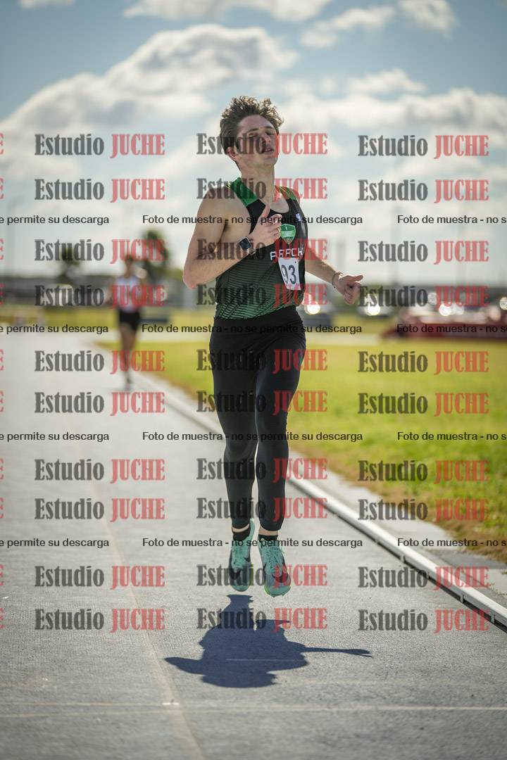 Fotos de los 800 m llanos de varones