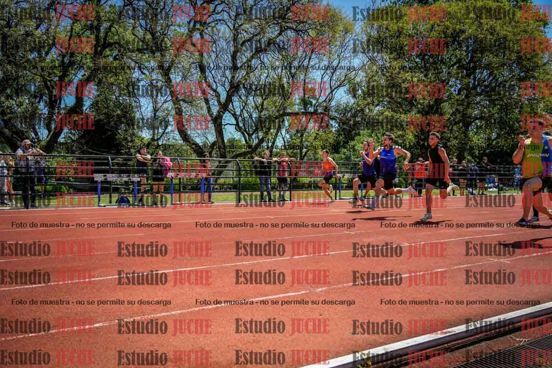 Fotos de los 100 m llanos de varones