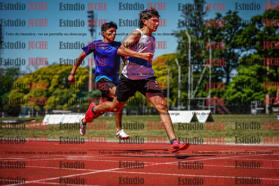 Fotos de los 150 m llanos de varones