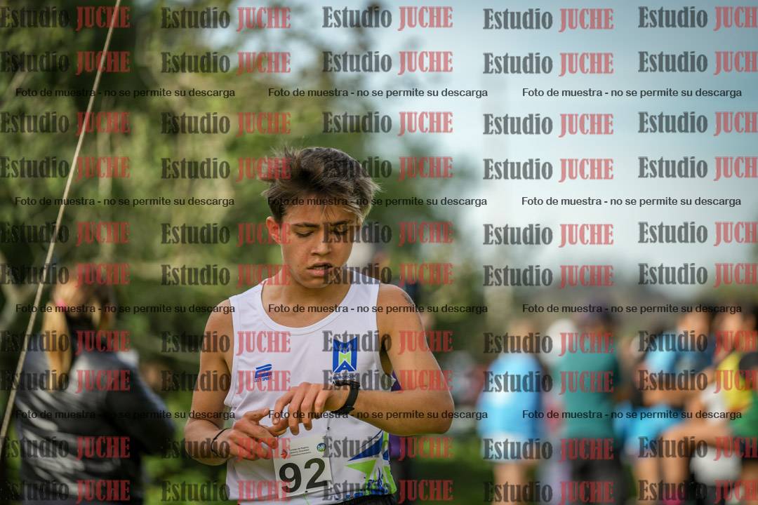 Fotos de la llegada del cross de 2000 m