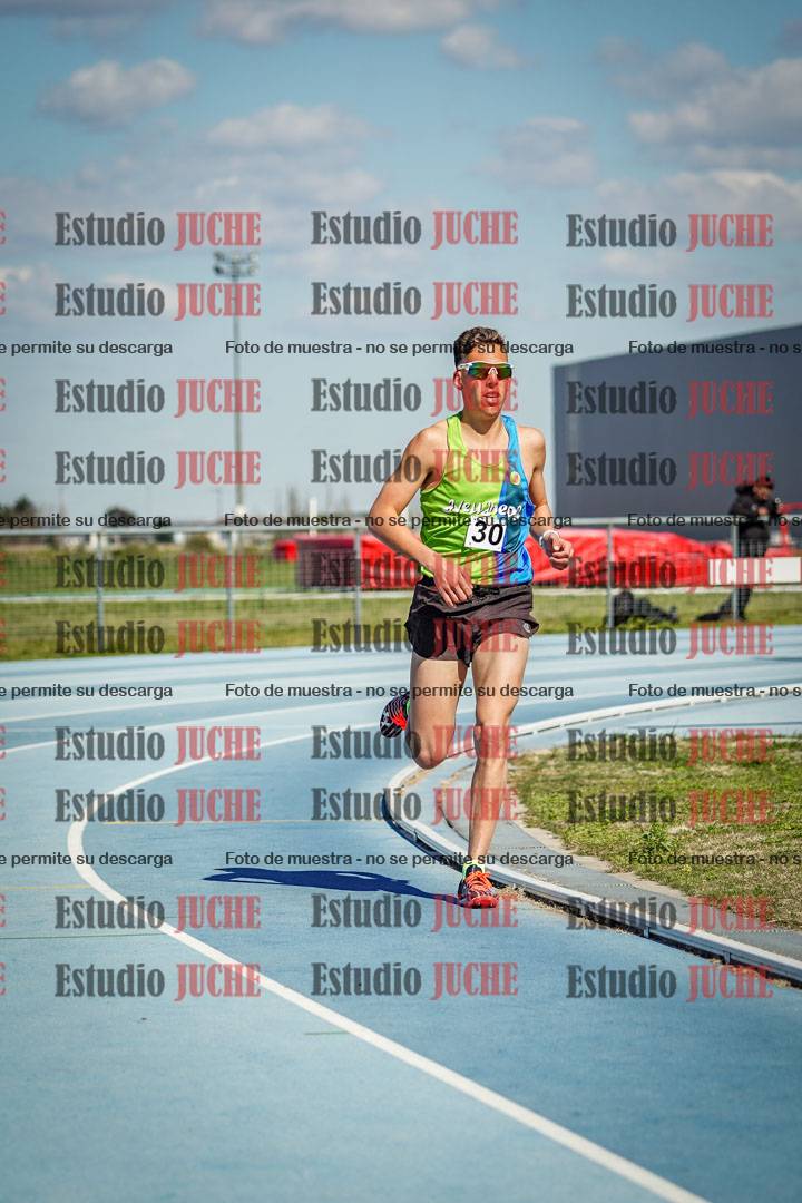 Fotos de los 5000 m llanos de mujeres y varones