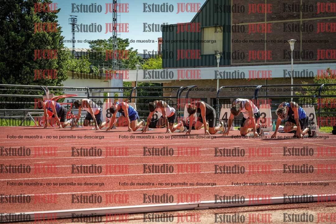 Fotos de los 100 m con vallas de varones