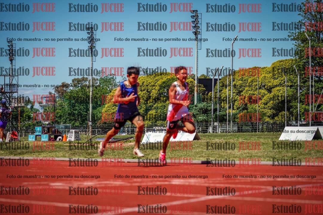 Fotos de los 150 m llanos de varones