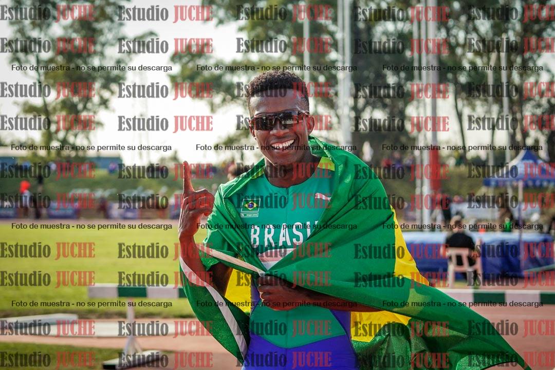 Fotos de algunos extras y podios del día 1