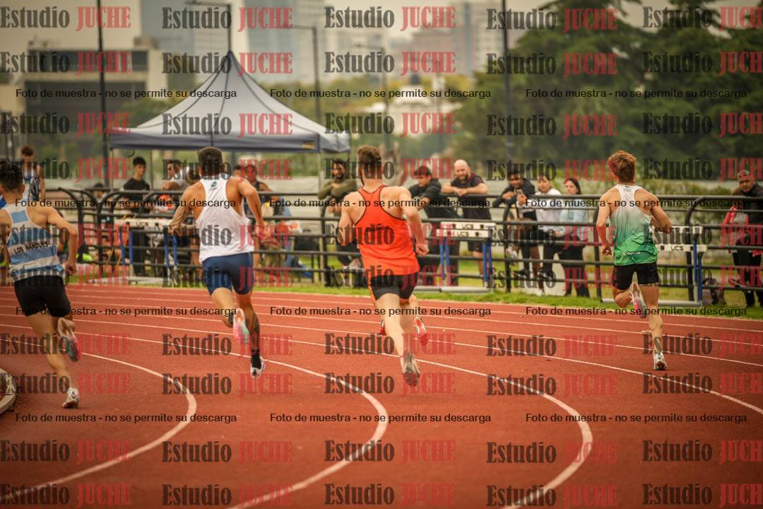 Fotos de los 800 m llanos de varones
