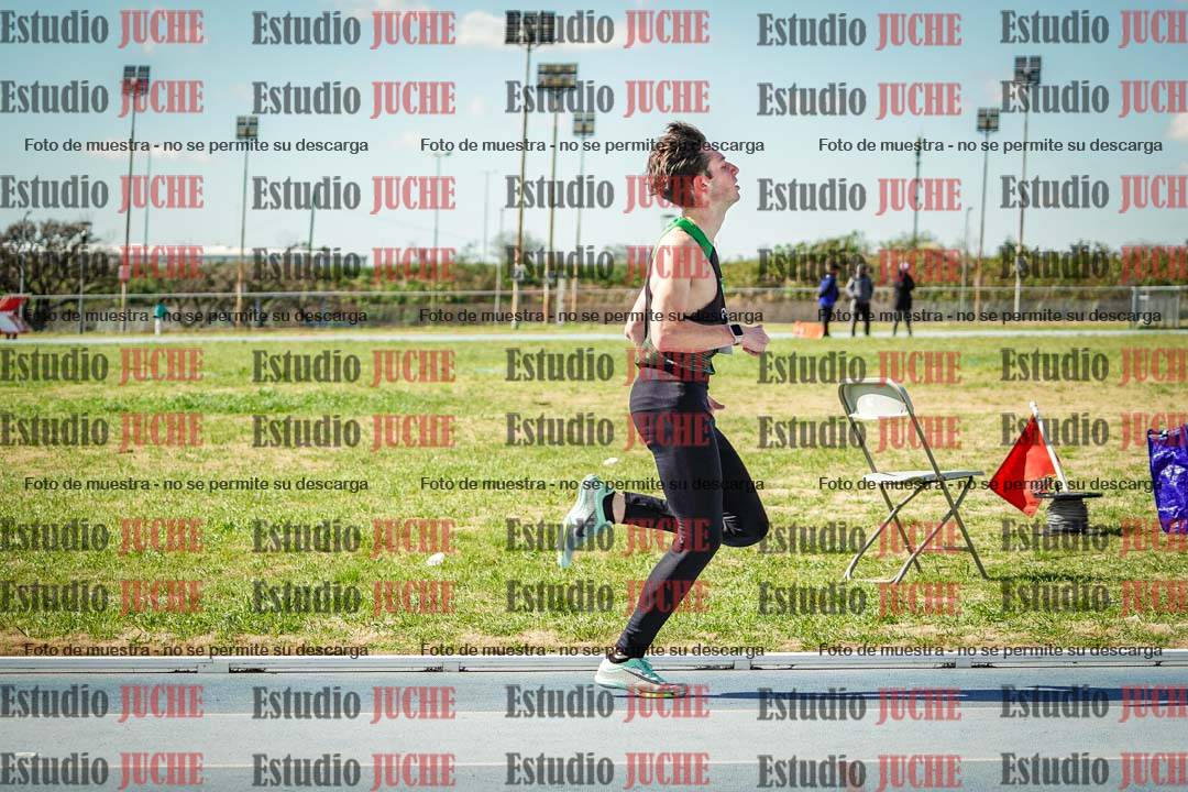 Fotos de los 800 m llanos de varones