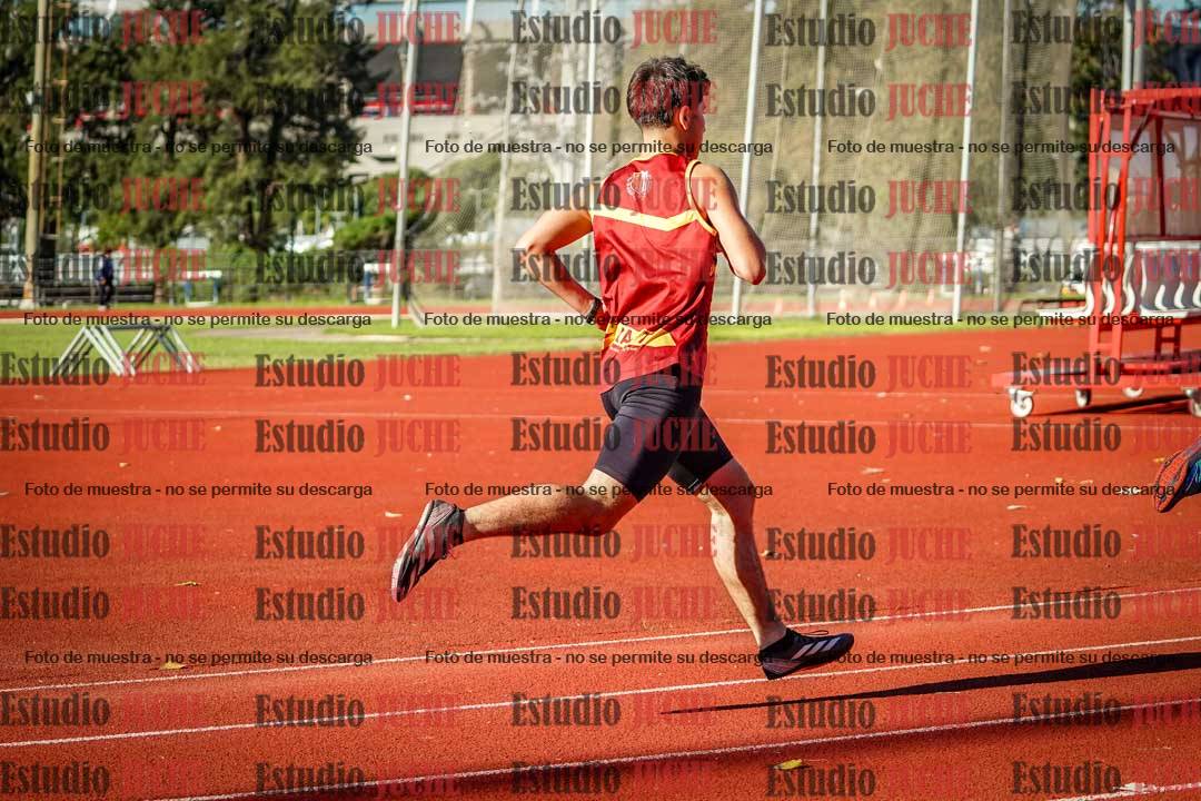 Fotos de los 800 m llanos de varones