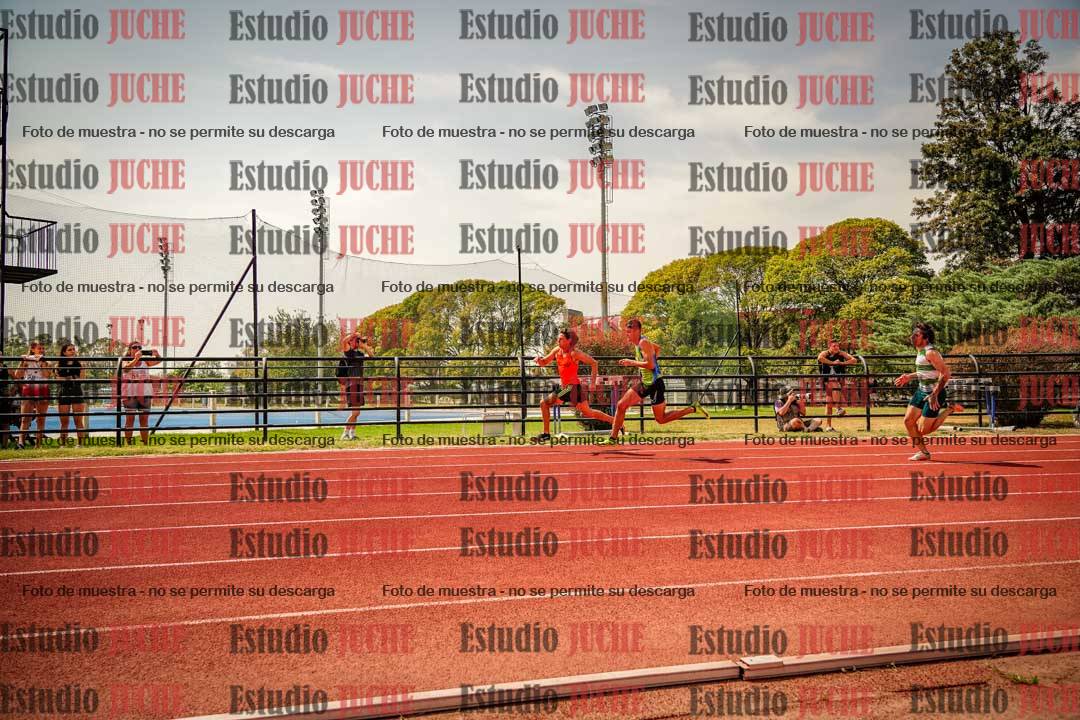 Fotos de los 200 m llanos de varones