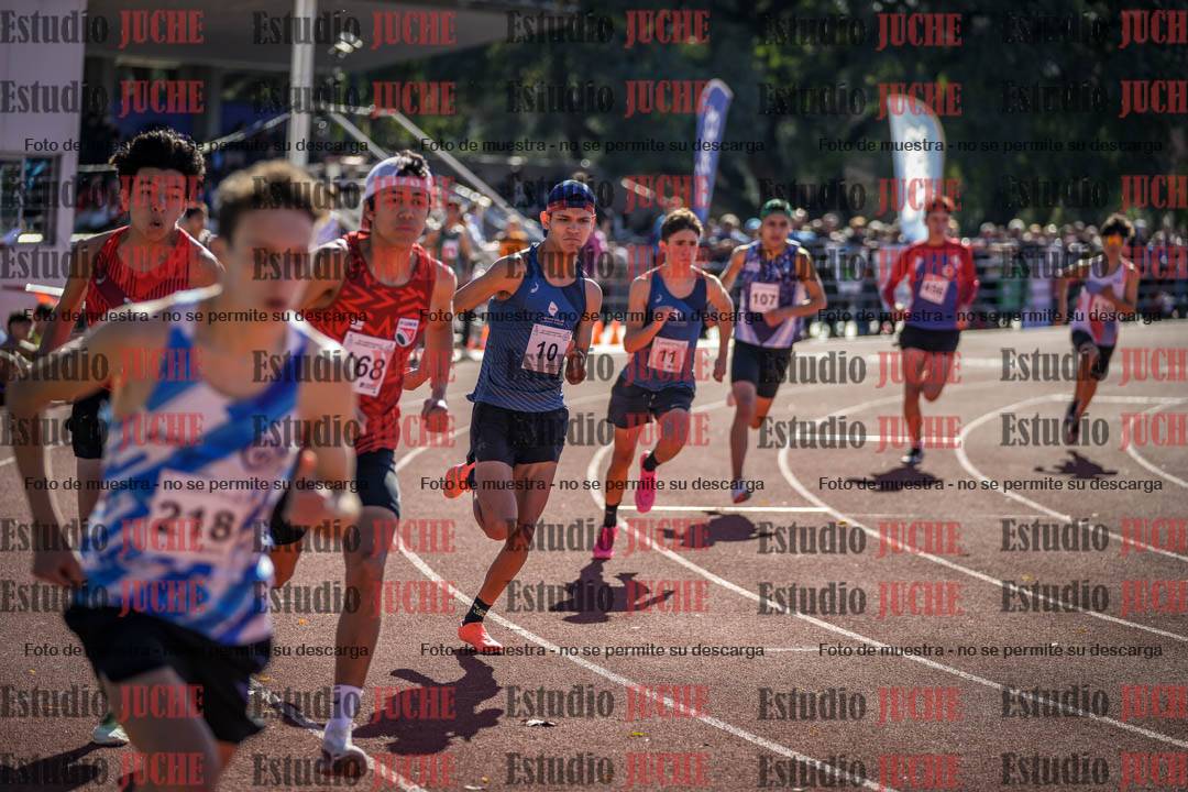 Fotos de los 800 m llanos de varones