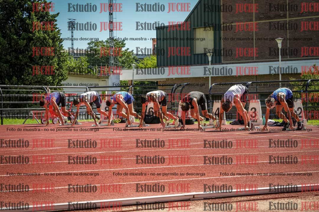 Fotos de los 100 m con vallas de varones