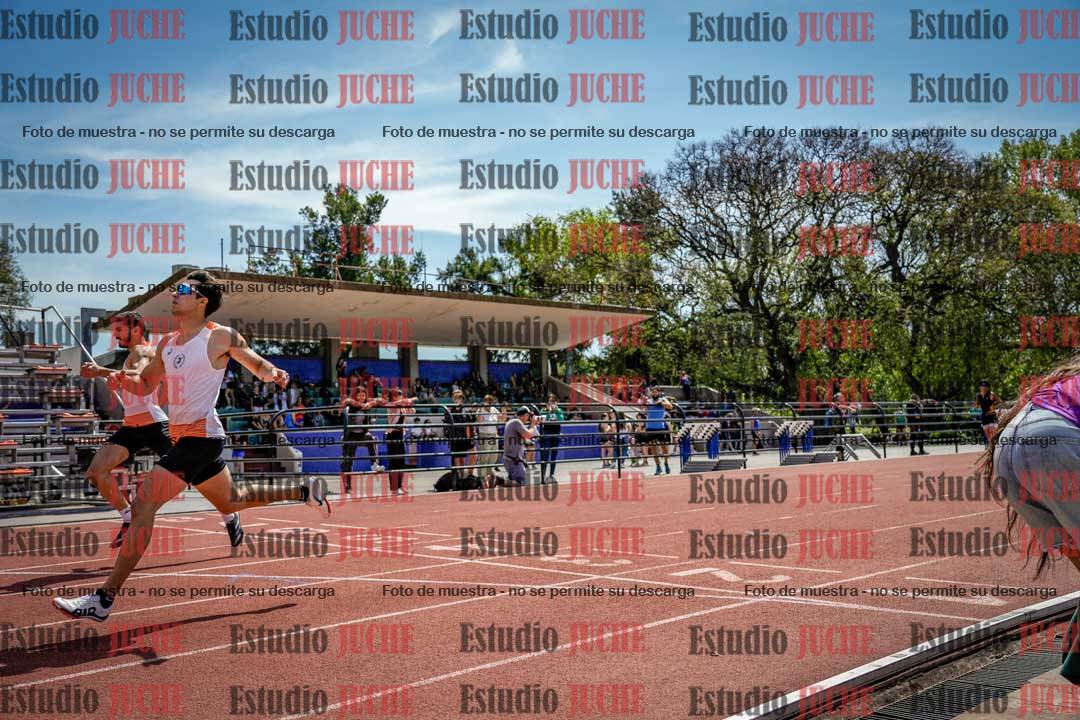 Fotos de los 400 m llanos de varones