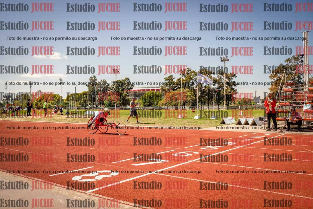 Fotos de los 400 m llanos de varones