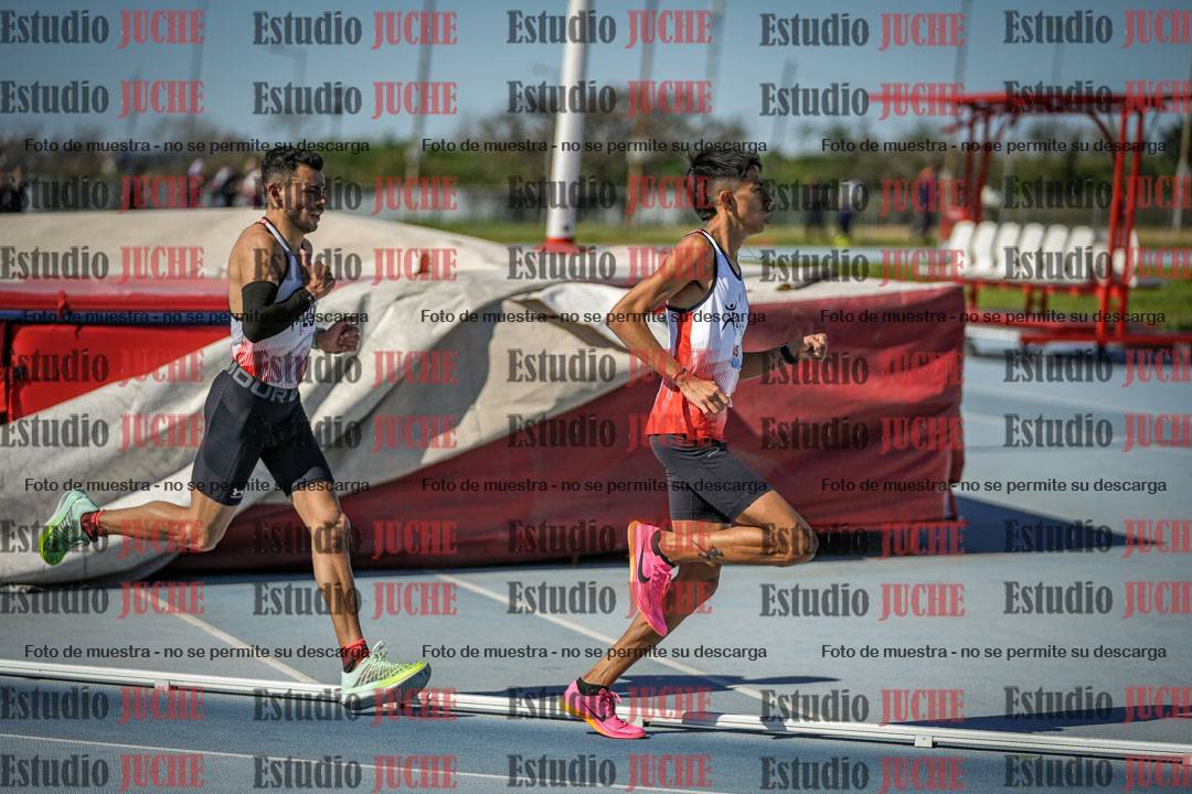 Fotos de los 5000 m llanos de mujeres y varones