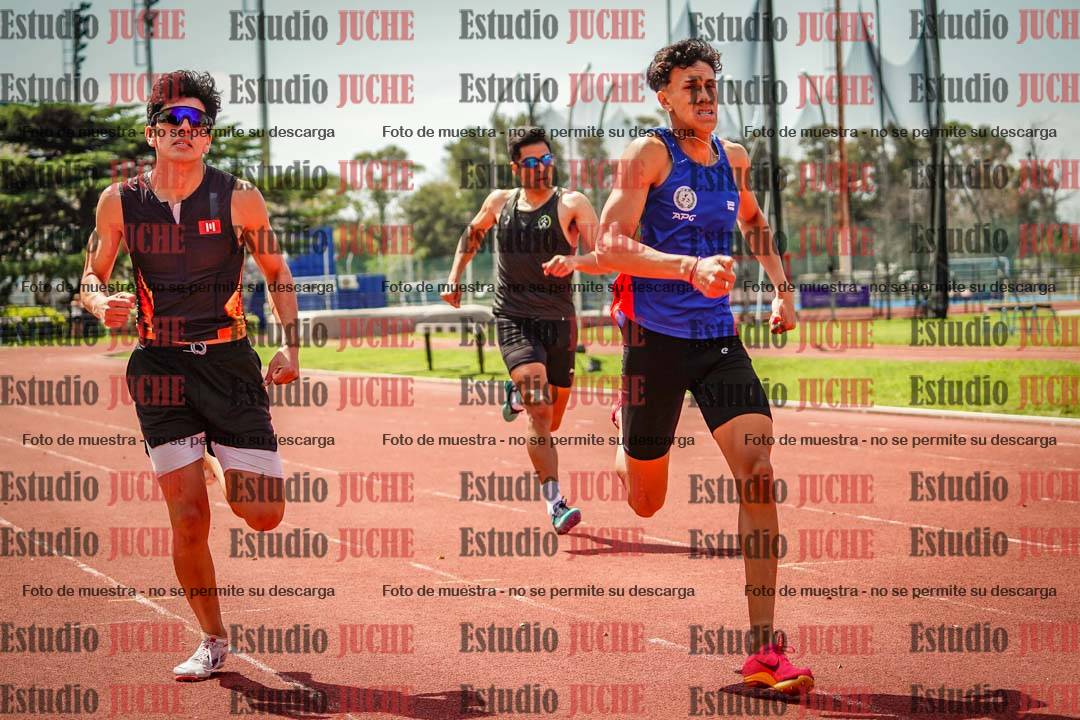 Fotos de los 400 m llanos de varones