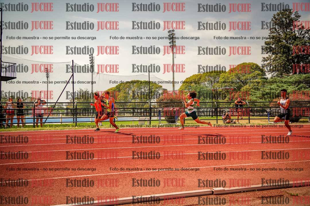 Fotos de los 200 m llanos de varones