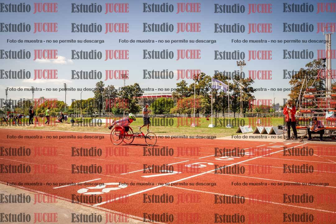 Fotos de los 400 m llanos de varones