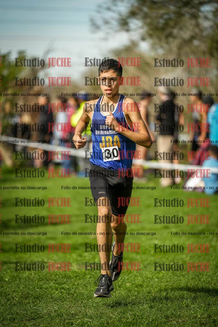 Fotos de la llegada del cross de 2000 m