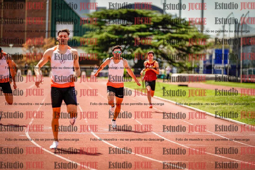 Fotos de los 400 m llanos de varones
