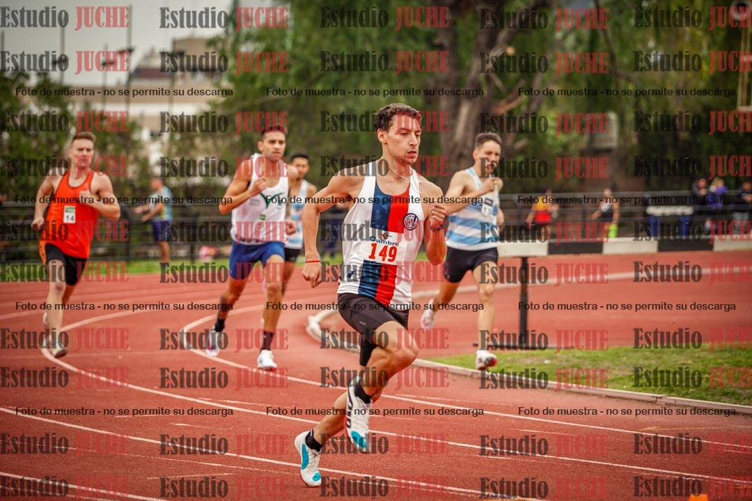 Fotos de los 800 m llanos de varones