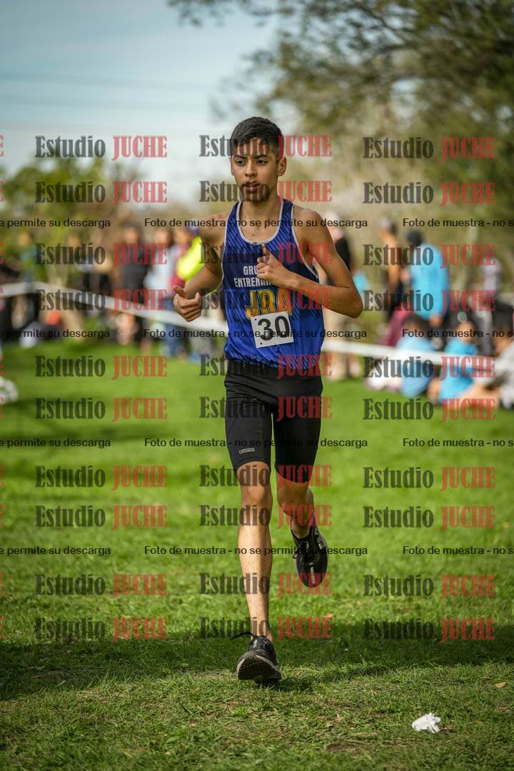 Fotos de la llegada del cross de 2000 m