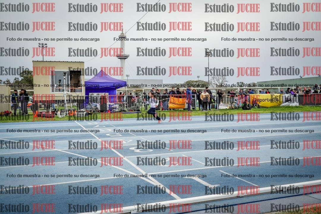 Fotos de los 50 m llanos de mujeres - U12