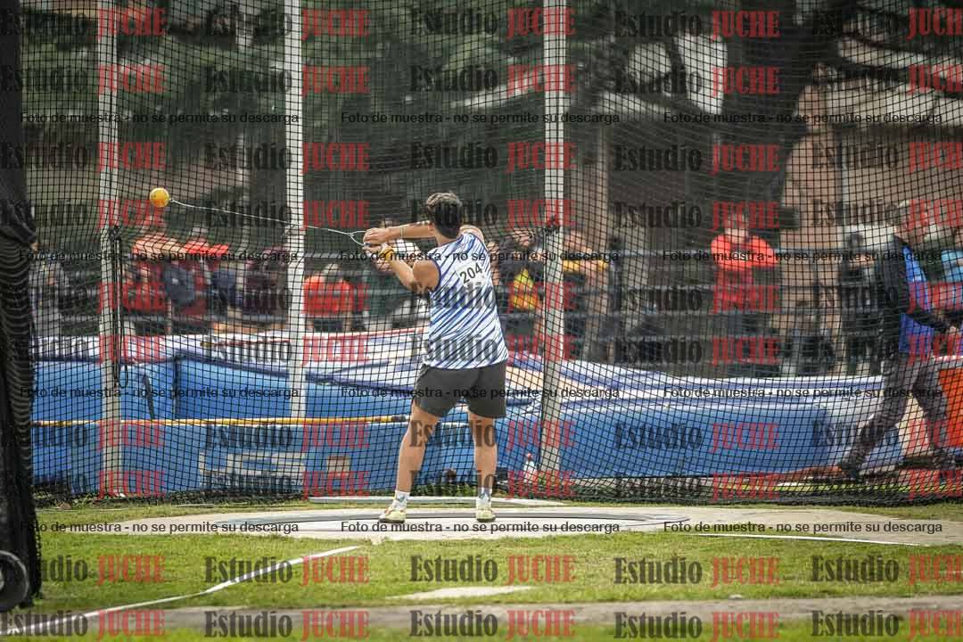 Fotos del lanzamiento de martillo de varones