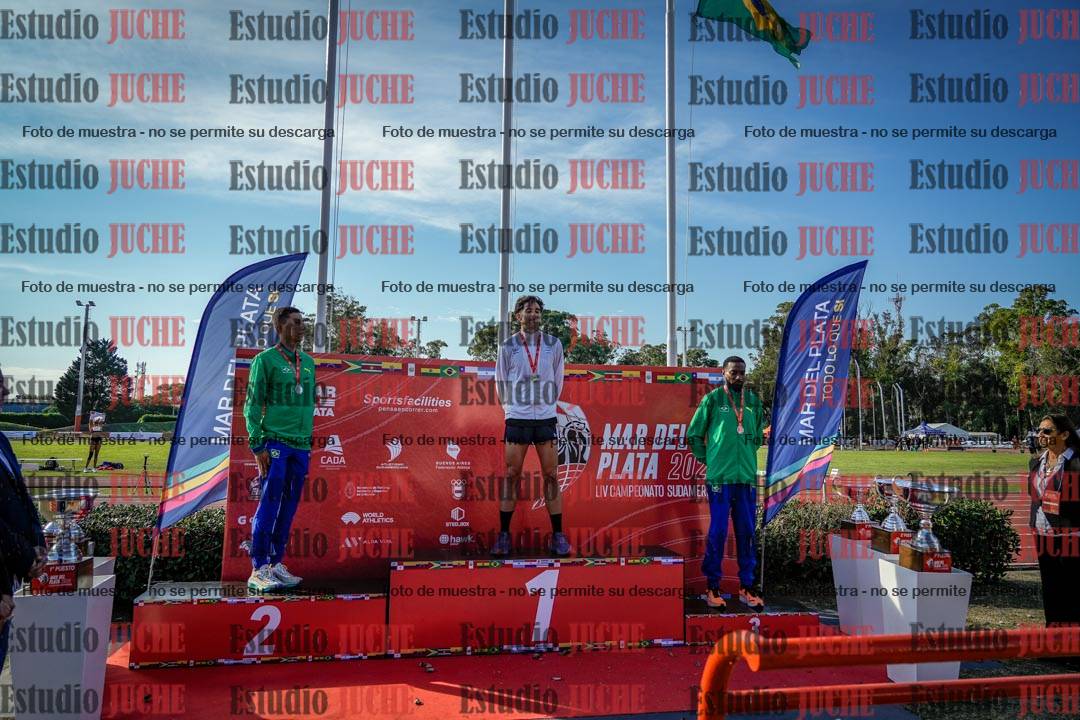 Fotos de algunos extras y podios del día 1