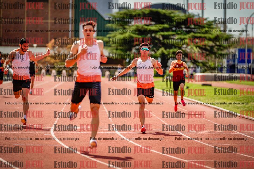 Fotos de los 400 m llanos de varones