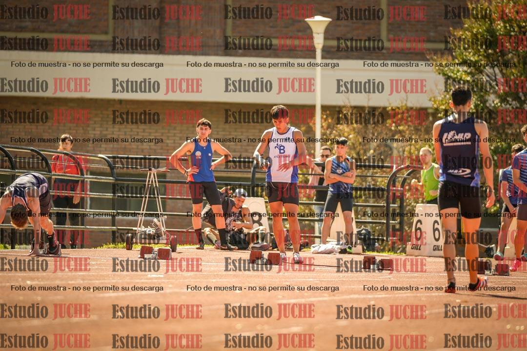 Fotos de los 100 m llanos de varones